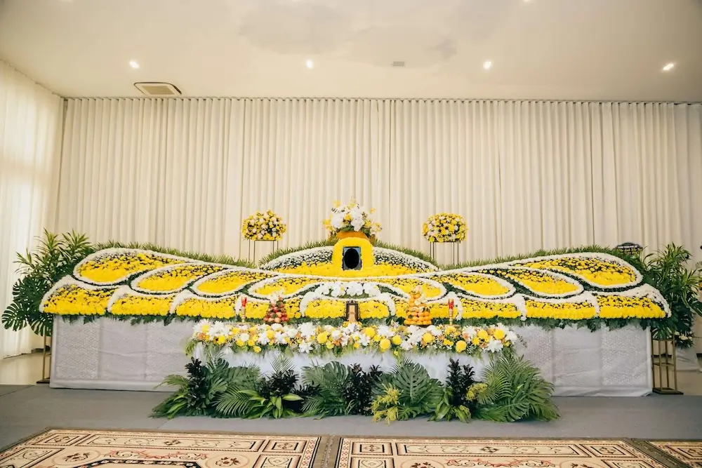 Hoa thăm viếng