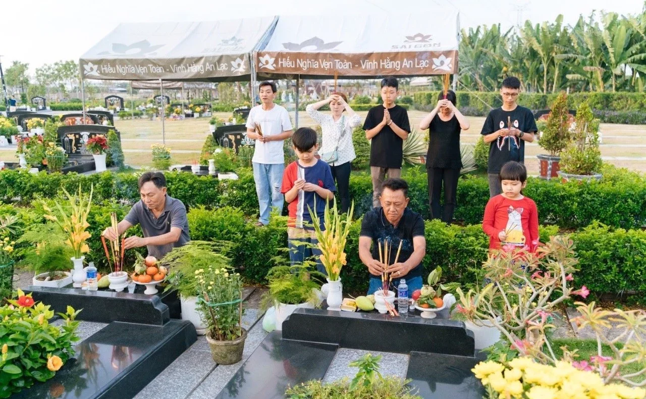 Tết Thanh Minh ở Việt Nam và Các Nước Châu Á: So Sánh Nét Đẹp Văn Hóa Tri Ân