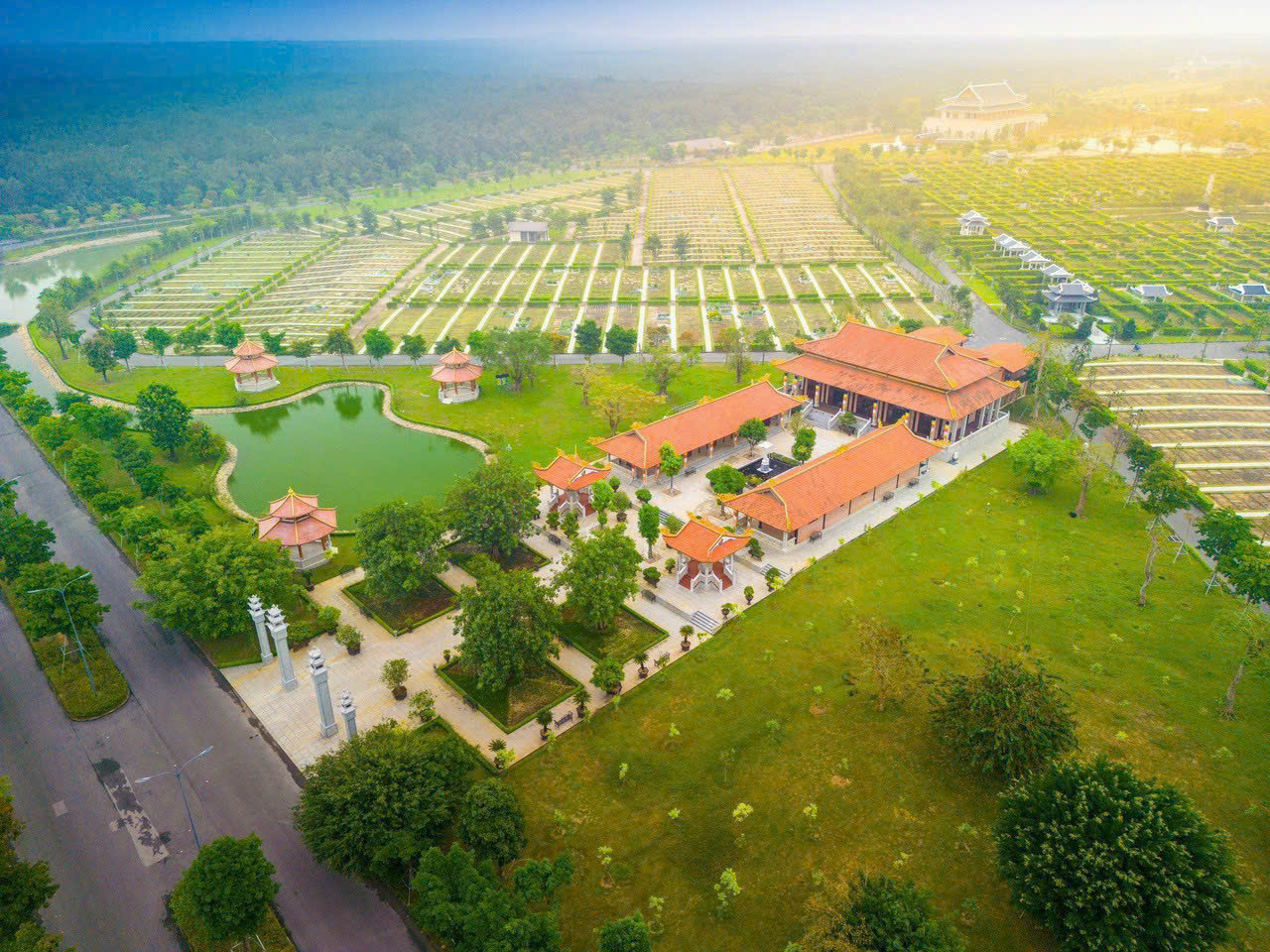 Phong Thủy Hướng Tại Hoa Viên Cao Cấp Salagarden – Lưng Tựa Núi Thị Vải, Mặt Hướng Sông Đồng Nai